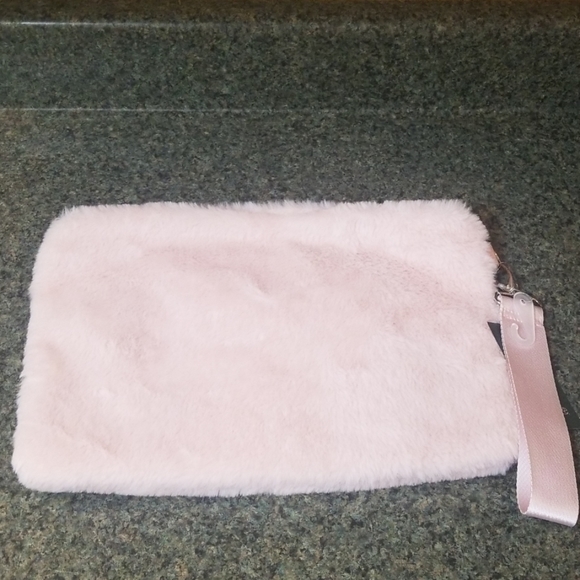 wild fable Handbags - NWT Pink Fuzzy Clutch